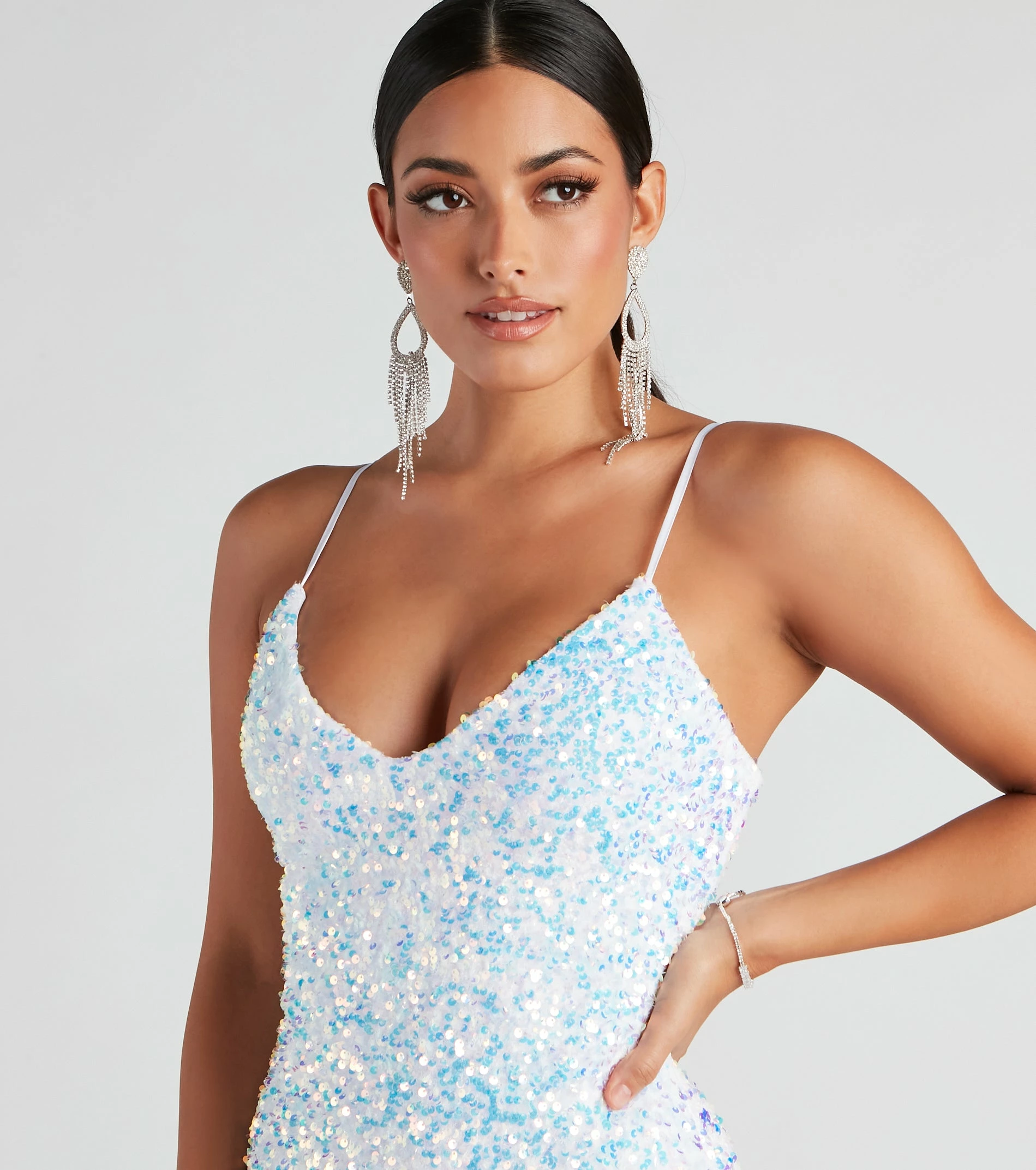 Windsor. Kathy Iridescent Sequin Mini Dress 6 Windsor. Kathy Iridescent Sequin Mini Dress - Image 4