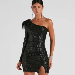Windsor. Cassidy Formal Sequin Feather Dress