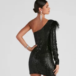 Windsor. Cassidy Formal Sequin Feather Dress -Deals Skirt Store 05001 1029 3 71575a8c e756 426a a490 8db1dd11b152