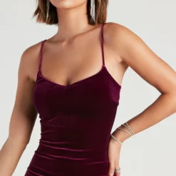 Windsor. Rhonda Formal Velvet Midi Dress -Deals Skirt Store 05001 1239 4 8ef80fb3 8339 44a8 abaa 06443aafc40d