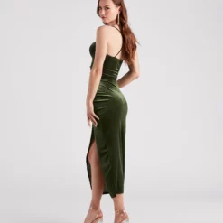 Windsor. Kerry Formal Velvet Midi Dress 23 Windsor. Kerry Formal Velvet Midi Dress -Deals Skirt Store 05001 1542 2 8cafce93 694b 442b 951d 9a3b82851c6c