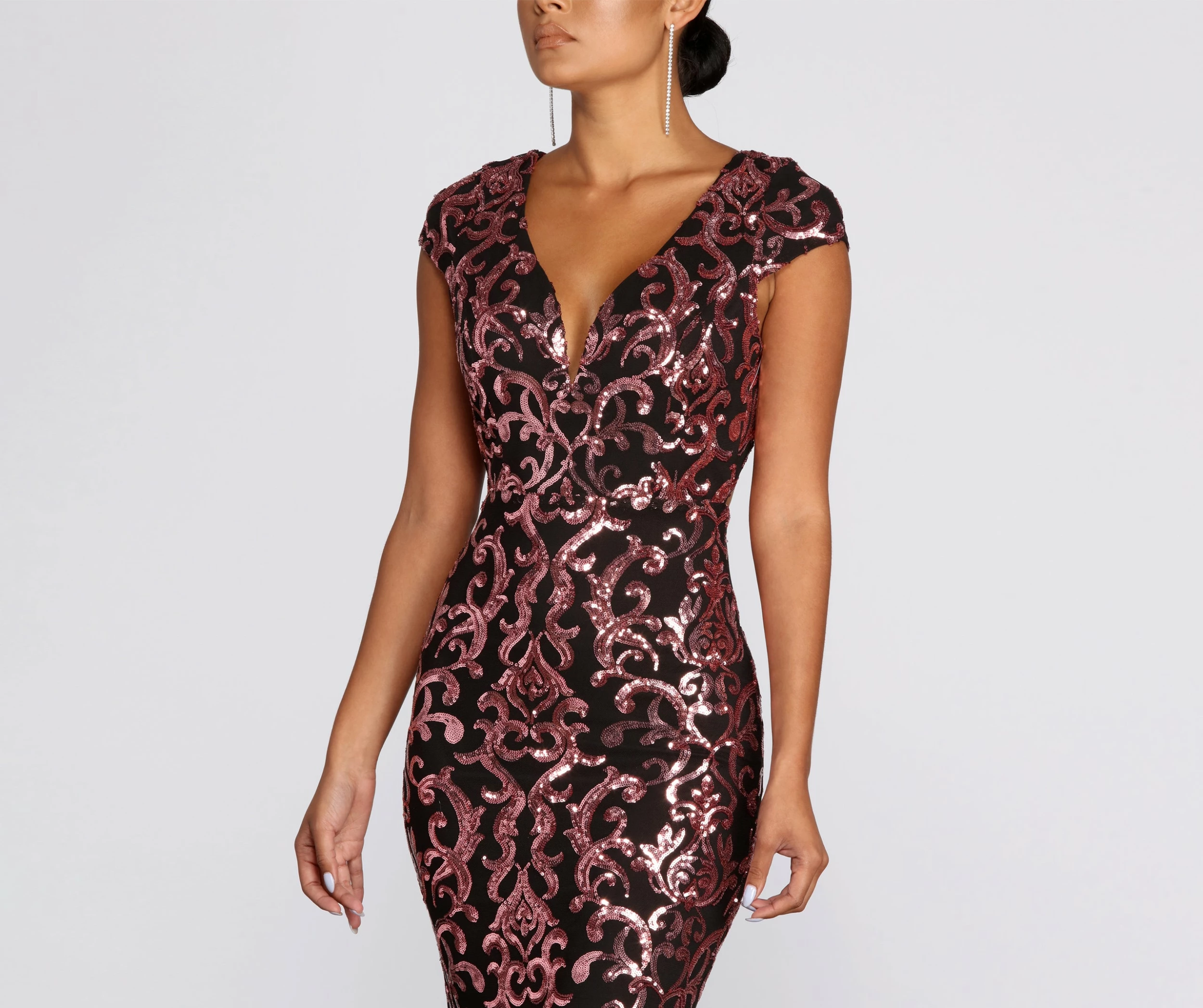 Windsor. Elsie Formal Open Back Sequin Dress 5 Windsor. Elsie Formal Open Back Sequin Dress - Image 3