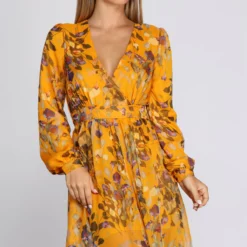 Windsor. Eliana Formal Plunging Wrap Dress 9 Windsor. Eliana Formal Plunging Wrap Dress -Deals Skirt Store 05002 0297 4