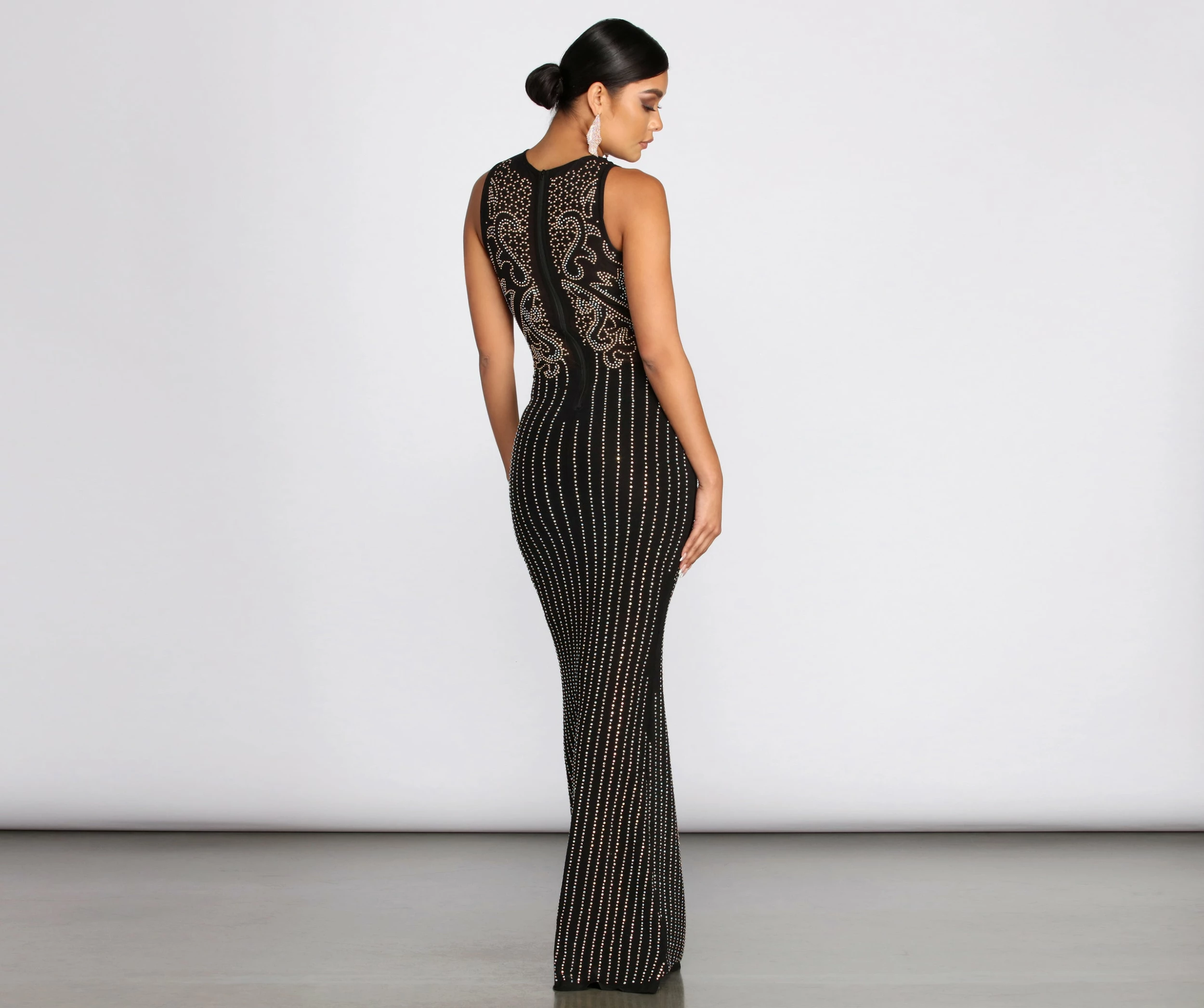 Windsor. Deleah Formal Sleeveless Pearl Dress 4 Windsor. Deleah Formal Sleeveless Pearl Dress - Image 2