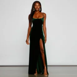 Windsor. Liv Formal High Slit Velvet Dress