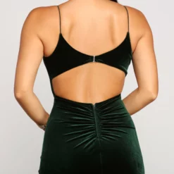 Windsor. Cassia Formal Open-Back Velvet Dress -Deals Skirt Store 05002 1551 5