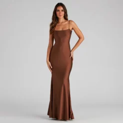 Windsor. Meadow Formal Open Back Ruffled Dress -Deals Skirt Store 05002 1635 2