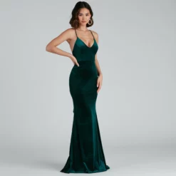 Windsor. Margot Formal Ruffled Velvet Dress 12 Windsor. Margot Formal Ruffled Velvet Dress -Deals Skirt Store 05002 1825 3