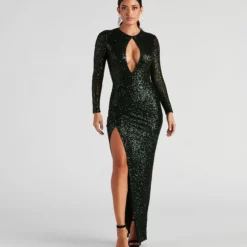 Windsor. Naomi Formal Sequin Long Dress