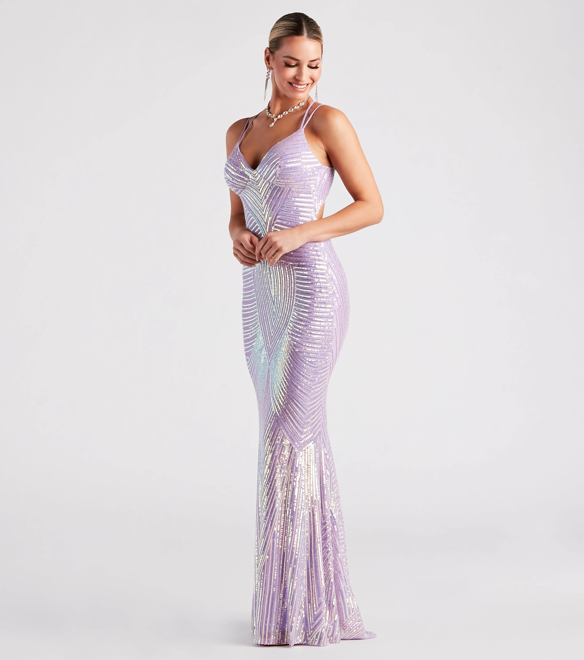 Windsor. Lyanna Formal Iridescent Sequin Mermaid Dress 5 Windsor. Lyanna Formal Iridescent Sequin Mermaid Dress - Image 3