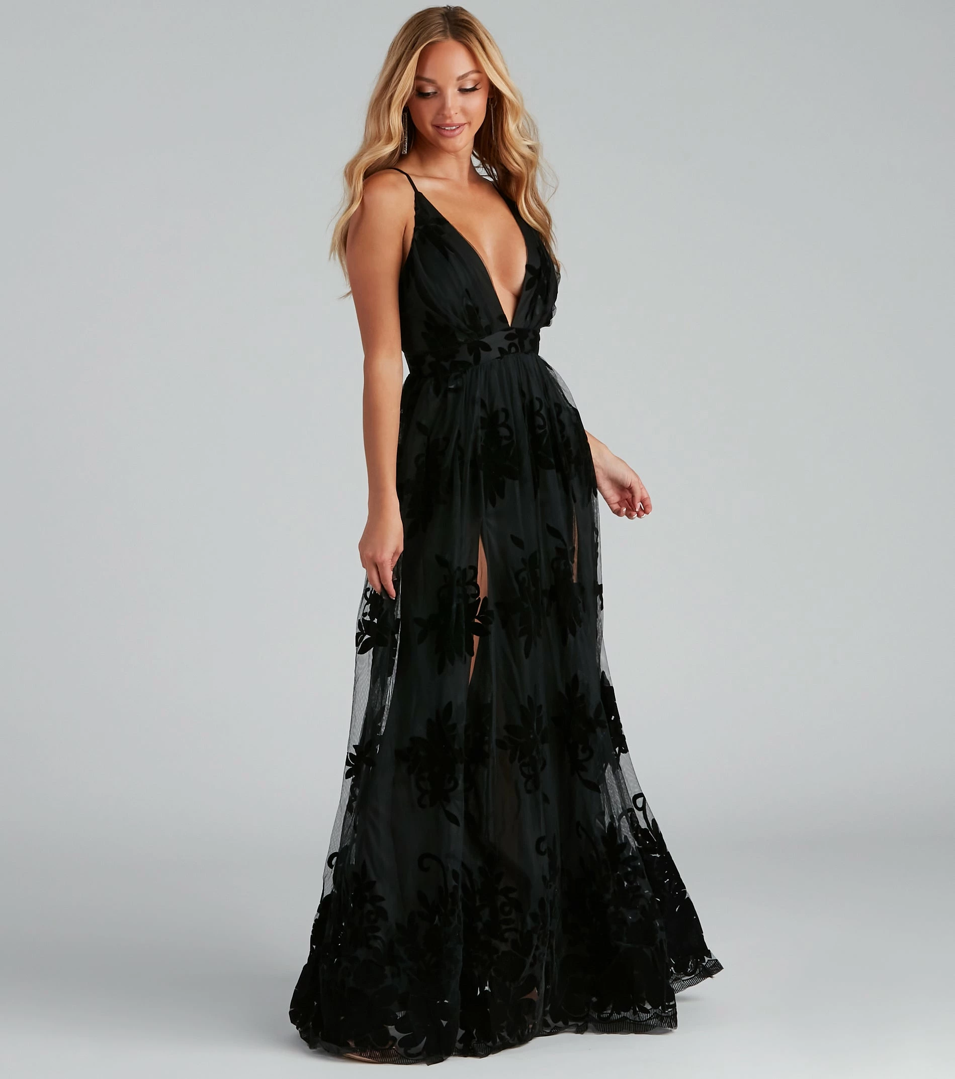 Windsor. Morgan Formal Flocked Velvet Dress 5 Windsor. Morgan Formal Flocked Velvet Dress - Image 3