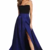 Windsor. Miley Formal Sweetheart Lace Dress