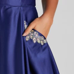 Windsor. Rita Woven Satin Embellished Ball Gown 9 Windsor. Rita Woven Satin Embellished Ball Gown -Deals Skirt Store 05004 0154 4