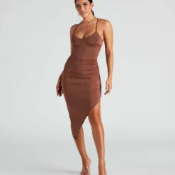 Windsor. Show Me Off V-Neck Slit Midi Dress