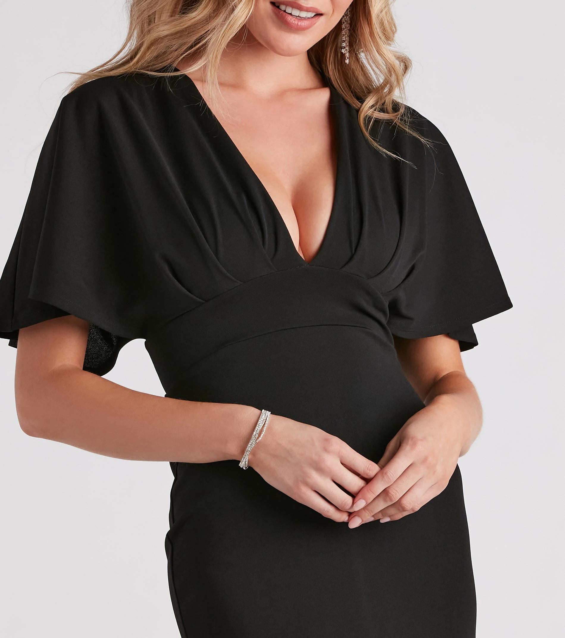 Windsor. Flutter On Crepe V-Neck Midi Dress 6 Windsor. Flutter On Crepe V-Neck Midi Dress - Image 4