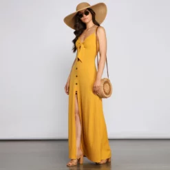 Windsor. Casual Glam Ribbed Knit Maxi Dress