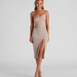 Windsor. Effortless Summer Style Knit Midi Dress