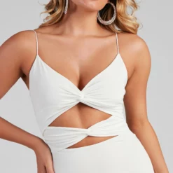 Windsor. Strike A Pose Cutout Mini Dress 37 Windsor. Strike A Pose Cutout Mini Dress -Deals Skirt Store 05103 3822 4 dfa41a8a 1951 4b5d a0ea f82310ef690f