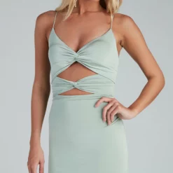 Windsor. Strike A Pose Cutout Mini Dress 32 Windsor. Strike A Pose Cutout Mini Dress -Deals Skirt Store 05103 4145 3