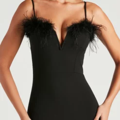 Windsor. Dreamy Diva Marabou Crepe Dress -Deals Skirt Store 05103 4642 4